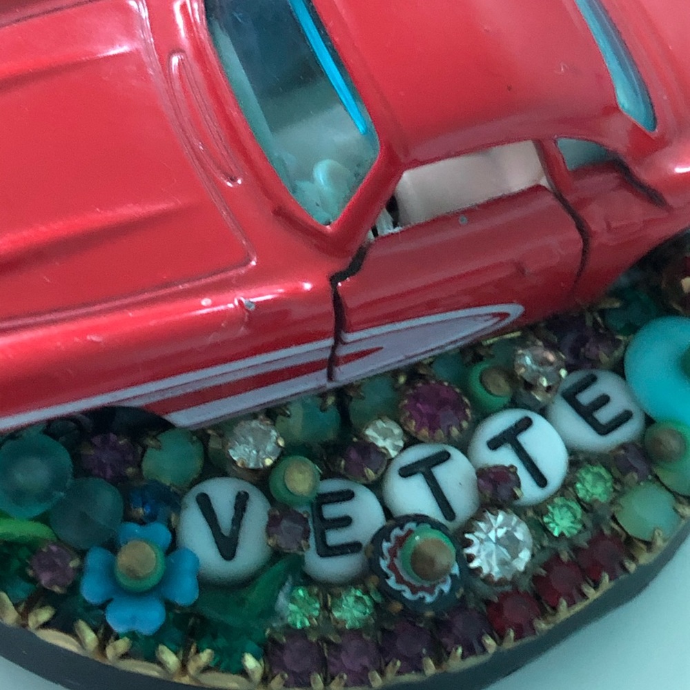 Vintage Corvette Car Brooch Model Car - Picture 7 of 8